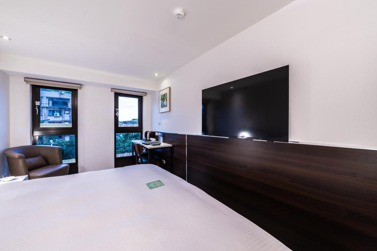 Hub Hotel - Songshan Airport Branch Taipei Exteriör bild