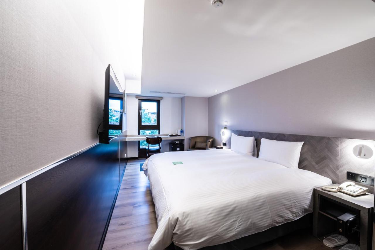 Hub Hotel - Songshan Airport Branch Taipei Exteriör bild