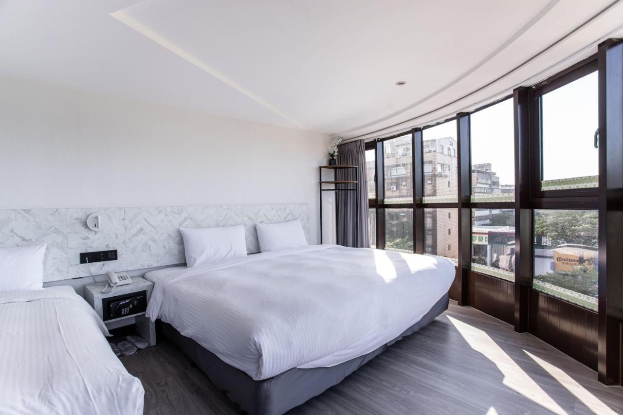 Hub Hotel - Songshan Airport Branch Taipei Exteriör bild