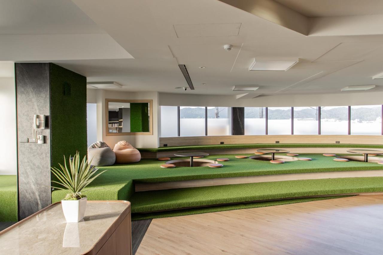 Hub Hotel - Songshan Airport Branch Taipei Exteriör bild