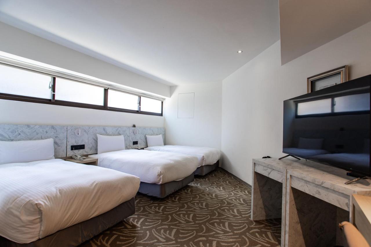 Hub Hotel - Songshan Airport Branch Taipei Exteriör bild